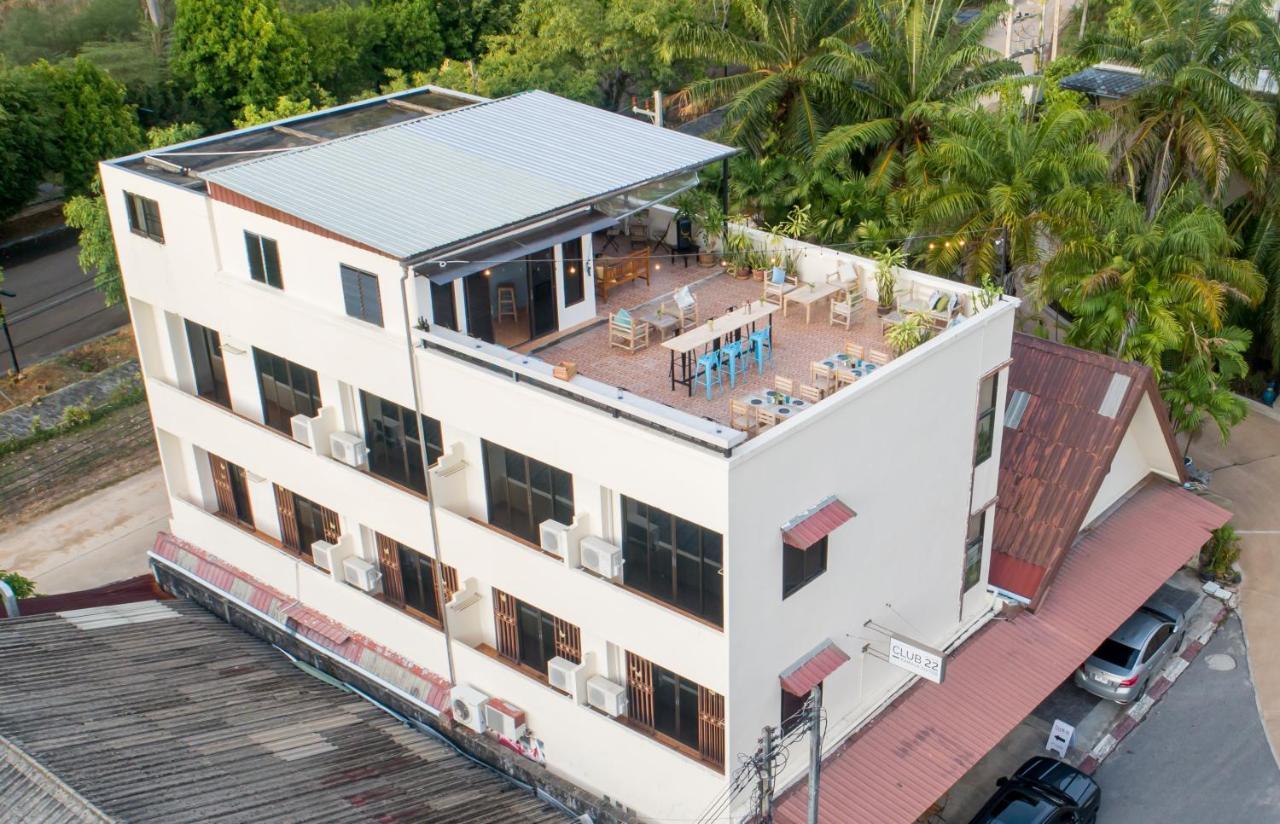 Club22 Kamala Suites, Kamala Beach Esterno foto