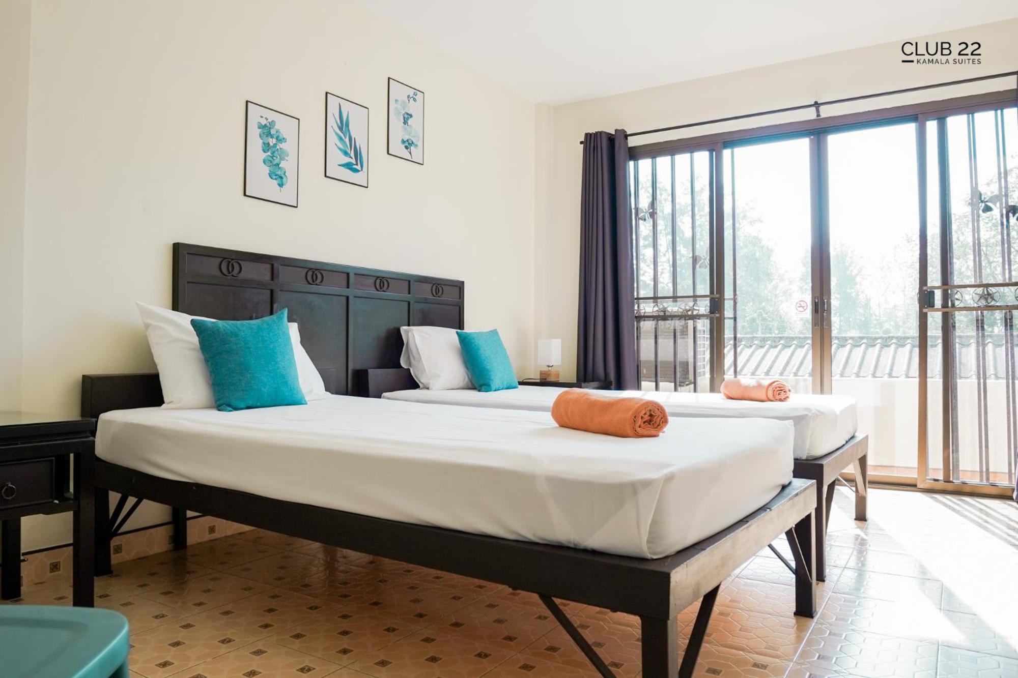 Club22 Kamala Suites, Kamala Beach Esterno foto